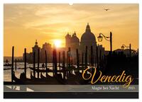 Venedig - Magie bei Nacht (Wandkalender 2025 DIN A2 quer), CALVENDO Monatskalender